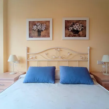 Playa Catedrales Con Piscina Y Terraza Barreiros